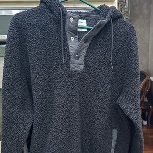 Old Navy men’s pullover